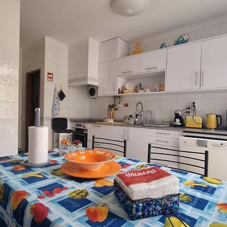Apartmento Praia Da Dona Ana Lagos Exteriör bild
