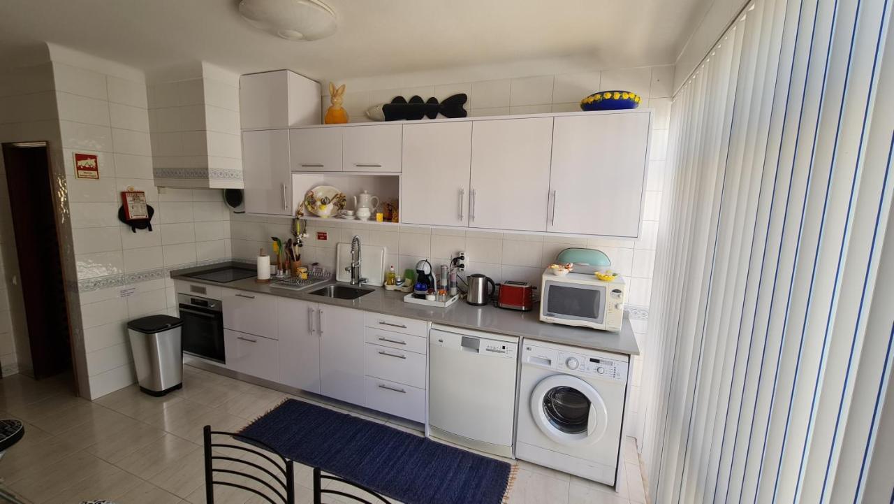 Apartmento Praia Da Dona Ana Lagos Exteriör bild