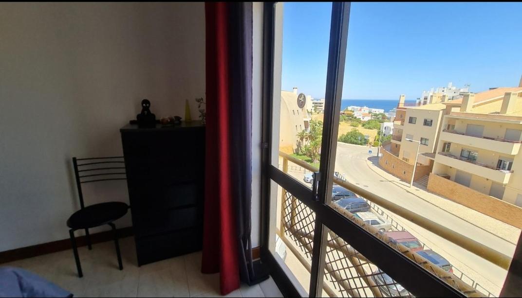 Apartmento Praia Da Dona Ana Lagos Exteriör bild