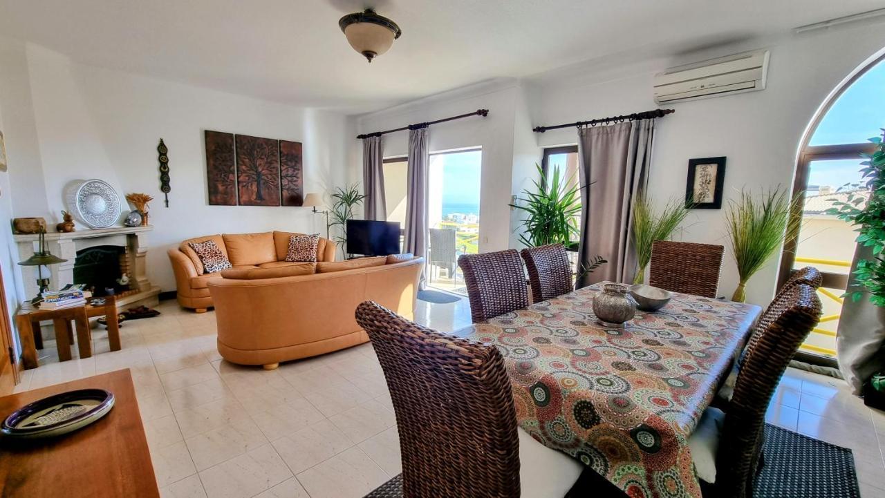 Apartmento Praia Da Dona Ana Lagos Exteriör bild