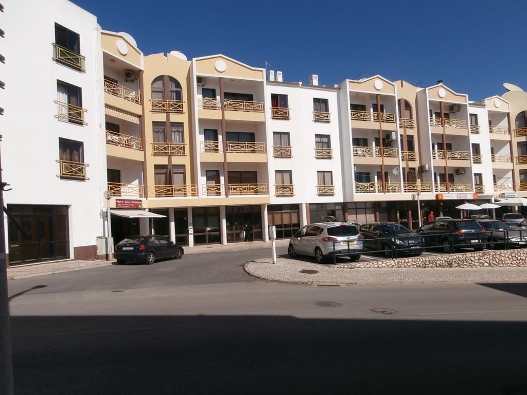 Apartmento Praia Da Dona Ana Lagos Rum bild