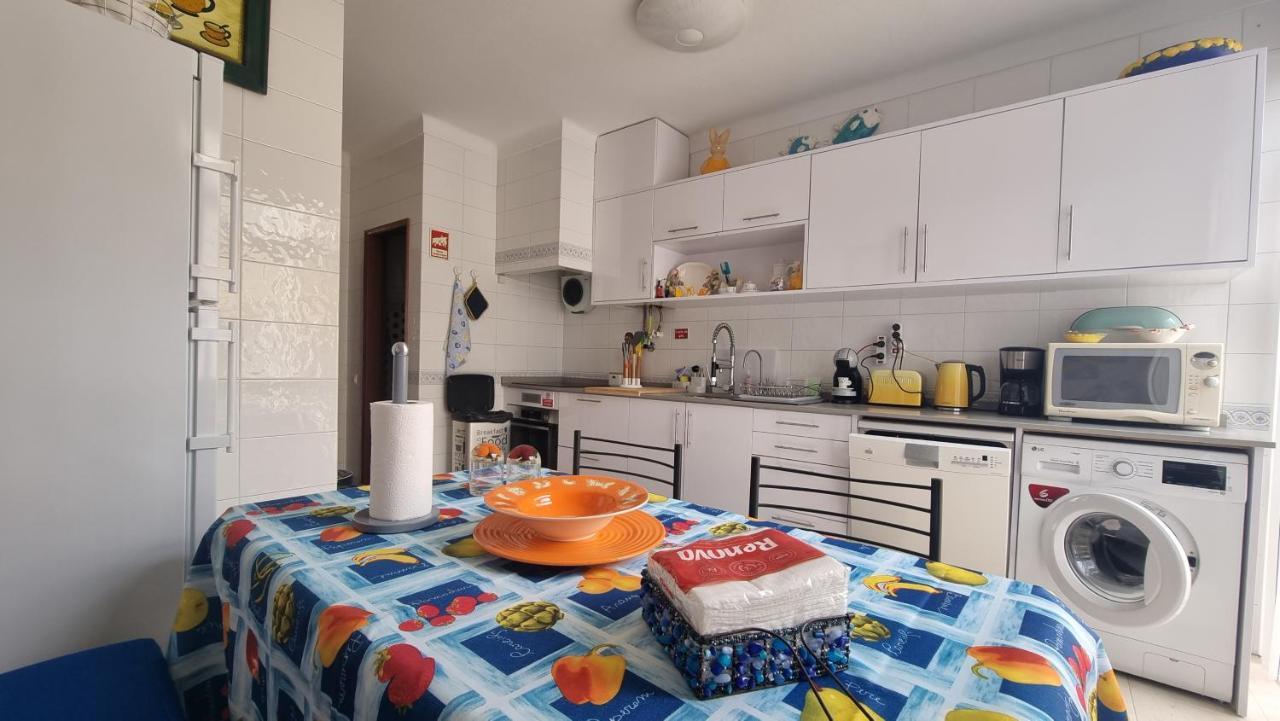 Apartmento Praia Da Dona Ana Lagos Exteriör bild